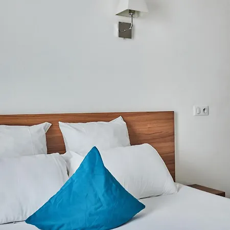 Odalys Campus - Paris Malmaison Lägenhetshotell Rueil-Malmaison