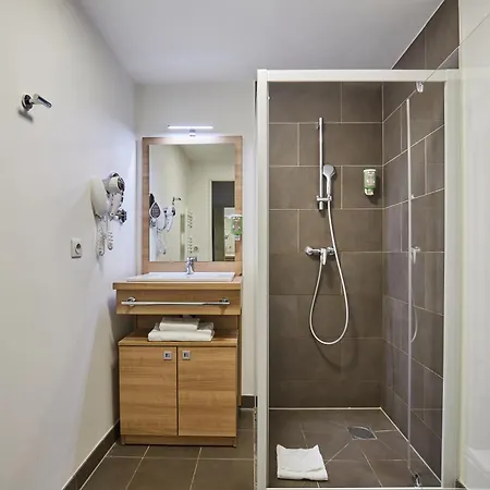 Odalys Campus - Paris Malmaison Lägenhetshotell