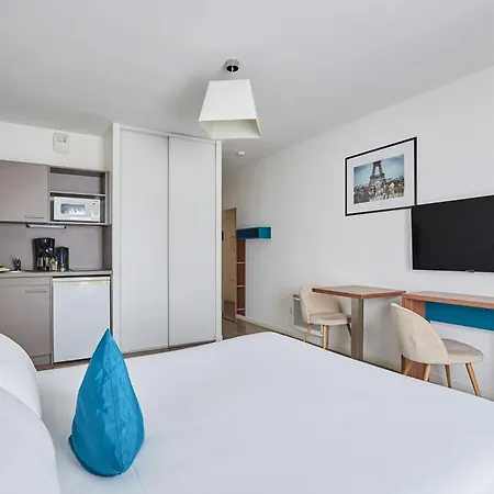 Odalys Campus - Paris Malmaison Apart Otel 3*