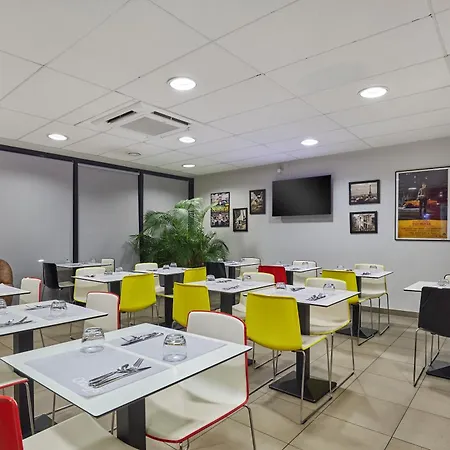 Odalys Campus - Paris Malmaison Lägenhetshotell Rueil-Malmaison