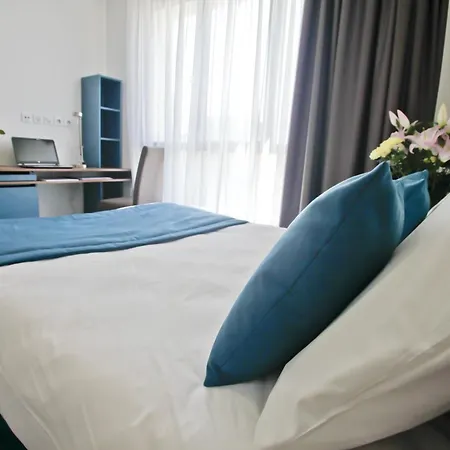 Odalys Campus - Paris Malmaison Lägenhetshotell