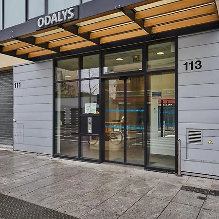 Odalys Campus - Paris Malmaison Lägenhetshotell